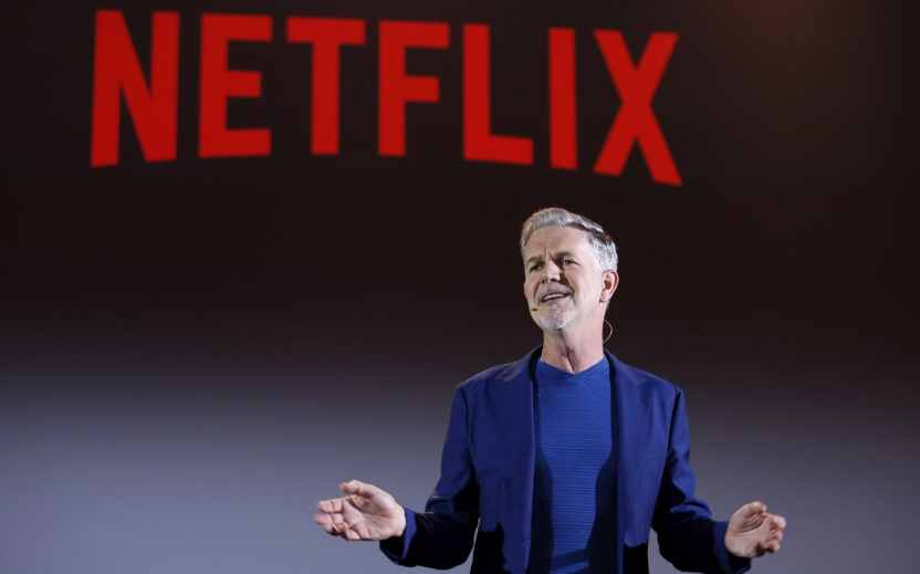 Netflix atlaiž gandrīz 1000 darbinieku, samazina darbinieku skaitu par 6%, jo izpilddirektors atzīst, ka izaugsme ir lēnāka nekā gaidīts